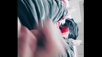 Preview 3 of Xnxx Talegu - Novinho roludo gostoso se masturbando at&eacute_ gozar gostoso.