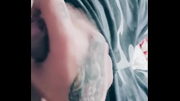 Preview 1 of Xnxx Talegu - Novinho roludo gostoso se masturbando at&eacute_ gozar gostoso.