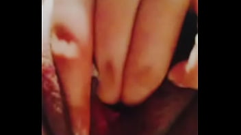 Preview 2 of Softcare Sex - Pendeja morrita colandose los dedos