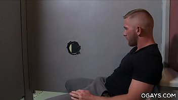 Preview 1 of Muvig Rep - Gay Gloryhole