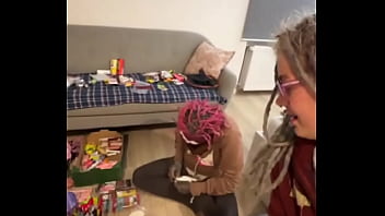 Preview 1 of Video Xxxxx Bf Hd 2017 - My lovely better half,  Lily lu Filmz,  is packing the stuff for the marathon! ?️️Who&rsquo_s your go-to partne...
