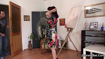 Preview 1 of Ledig Kisig Vidio Hd - Sex with old granny paintress