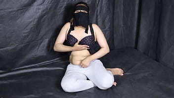 Preview 1 of Ass Gaping Bangbros - قاعدة فى البيت لوحدة قعدت اضرب سبعة ونص غرقت المنطلون من اللى نزل من كسى