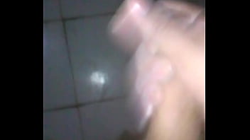 Preview 2 of Tranny Treesam - Me masturb&oacute_ mientras hablo con mi crush
