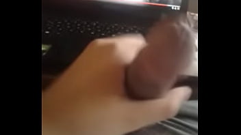 Preview 4 of Sex For Csh - masturbandome viendo xvideos