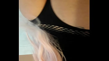 Preview 3 of Suhhy Leohesojo - bored in the bathroom