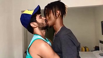 Preview 1 of Choke Slap Facefuck - MARCOS GOIANO E YURI &Oacute_BERON -  CARALHUDO RASGANDO MEU RABO
