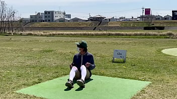 Preview 2 of Pakistani Pasto Xxx - 女装子まゆちゃんが河川敷の公園で向こう岸に人がいるのもお構いなしにはだかになって大股開きを繰り広げて日中の露出プレイを楽しんでいる