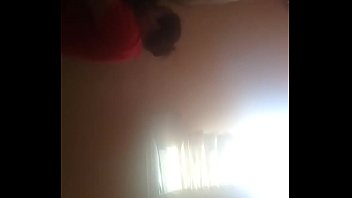 Preview 1 of Latina Foot Pussy Solo - Cojiendo con madura mexicana