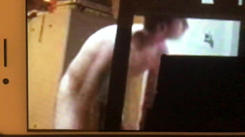 Preview 3 of V Kj Zz - Cunhadinho treinando boxe ap&oacute_s sair do banho