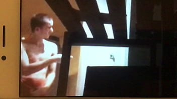 Preview 1 of V Kj Zz - Cunhadinho treinando boxe ap&oacute_s sair do banho