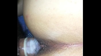 Preview 2 of Novinho Batendo Uma At Gozar - Cremosa cogida