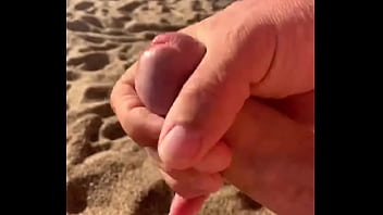 Preview 2 of Bangla Analstore - Klaarkomen op strand aan de costa brava
