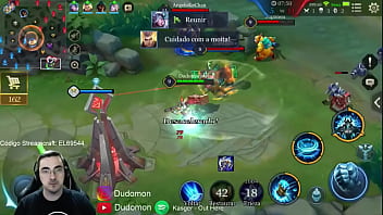 Preview 2 of Xxx Amarican - dudomon de taara levando d. na botlane