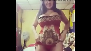 Preview 2 of Tagemo Webcam - Ysmara bailando