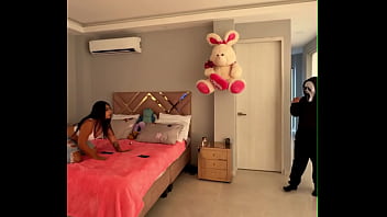 Preview 1 of Xnxx Dox - ghotsface est&aacute_ obsesionado conmigo,  me folla duro mientras mi novio est&aacute_ fuera