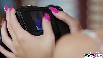 Preview 2 of Ass Chub - Picture perfect photo session with stepmom