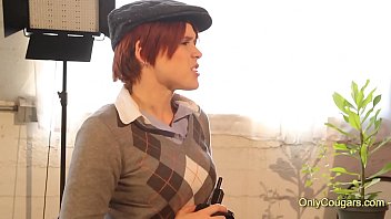 Preview 1 of Puras De Embarcacin - Lesbian Threesome Breaks Out On A Photoshoot