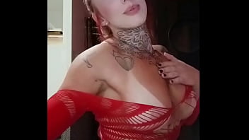 Preview 1 of Ebony Hood Xxx - Esse v&iacute_deo gostoso eu dedico aos novos telespectadores da cidade onde moro... Assistam a continua&ccedil_&atilde_o no RED! _)