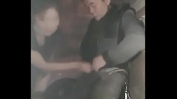 Preview 2 of Tamil Heroes Xixx Videos - 为了礼物太拼了 美女主播在寒冷的夜晚和两个大爷户外玩3P直播
