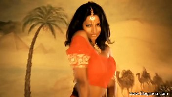 Preview 2 of Oly Katrinaxxxx - Dancing Snesual Exotic Display