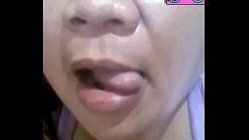 Preview 1 of Inter Cross - Milf filipina shows off her tits in cam