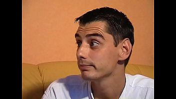 Preview 2 of Dog Rapes Daughter - Interview d&#039_un r&eacute_alisateur porno
