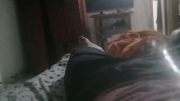 Preview 4 of Granny And Girl Kissing - V&iacute_deo de verificaci&oacute_n