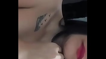 Preview 4 of Istri Borang - Le encanta voliar lengua