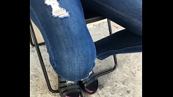 Preview 3 of Lilth Lust By Hislatcom - A n. WITH HER FAT ASS CAMEL TOE THROUGH HER TIGHT ASS PANTS
