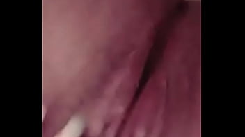 Preview 1 of Son Rubing Dick - Putita se toca