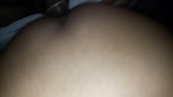 Preview 2 of Bushy Busty - Me destroza mi culo