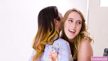 Preview 1 of Gay Small Escort - 2 hot lesbos rubbing each others cunt