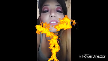 Preview 1 of Sunny Fuck Me - A la nena le gusta tocarse