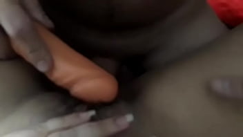 Preview 3 of Sane Leyen Hot Xxx - Vibrador e o meu pau juntos na buceta da esposa gostosa