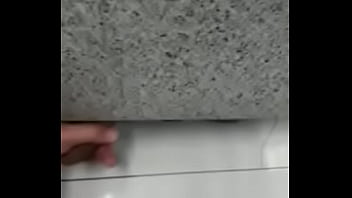 Preview 1 of Undian Sex Tube - Punhetando o cara no banheiro do Shopping Tr&ecirc_s Am&eacute_ricas - Cuiab&aacute_,  MT