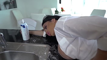 Preview 1 of Hard Grup Sexxxxxx - Victoria June makes breakfast as she gets banged by horny lover
