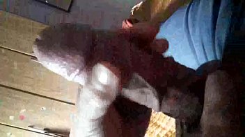 Preview 1 of Willge Porn - milf de 60 a&ntilde_os me da una buena paja y mamada