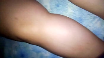 Preview 1 of Brazzers Ass Booty - Espiando a mi tia d. que rica.