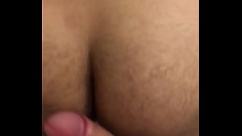 Preview 2 of Mom And Son Sex German - Novinho sarrando a pica na bunda do tioz&atilde_o na escada de inc&ecirc_ndio