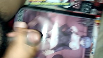 Preview 2 of Brother Fuck Sister On The Floor - Masturbacion  con p&oacute_ster de rei
