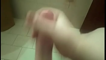 Preview 2 of Wife Masturbating Truck - Mirame  acabar !!!!  Queres mi leche?