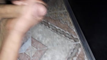 Preview 3 of Eva Elfie Porn - Gozando no banheiro