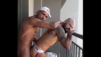 Preview 4 of Only Israel Hot Movei - METENDO NA SACADA DO PR&Eacute_DIO