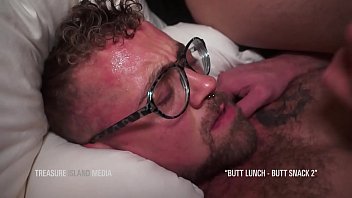 Preview 3 of Gon Xxx Com - Tongue fucking Jay Austin
