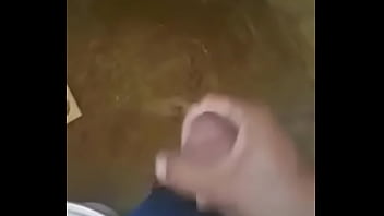 Preview 2 of Emilia Puta De Korn - Novinho na punheta