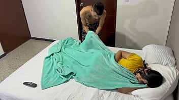 Preview 1 of Ewww Xxxx C Pm V Daonld - Me follo a mi hermanastra duerme y me corro rico. H.L.