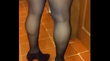 Preview 4 of Dans Les Toilette Du Rer - V&iacute_deo de verificaci&oacute_n