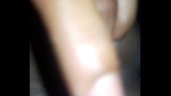 Preview 3 of A Mar Na Miller - Novinho mostrando a bunda