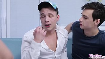 Preview 1 of Japan Hot Baby - Boyfriend sucking cock while pounding Veronica twat
